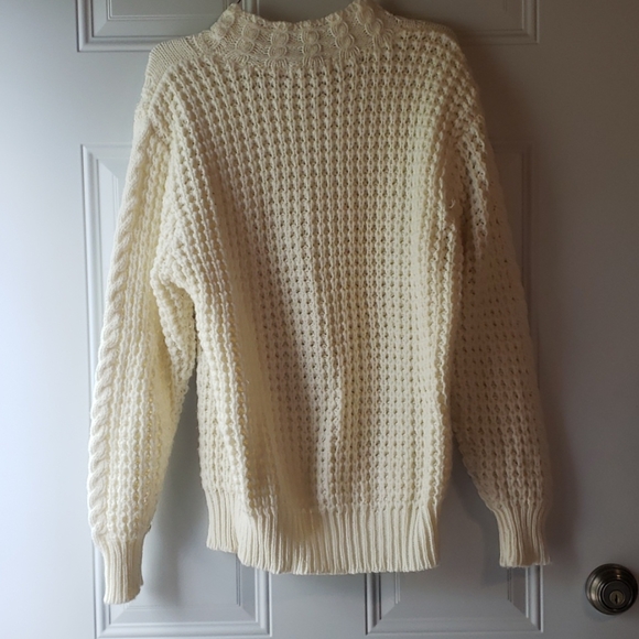 Sweater - Picture 2 of 3